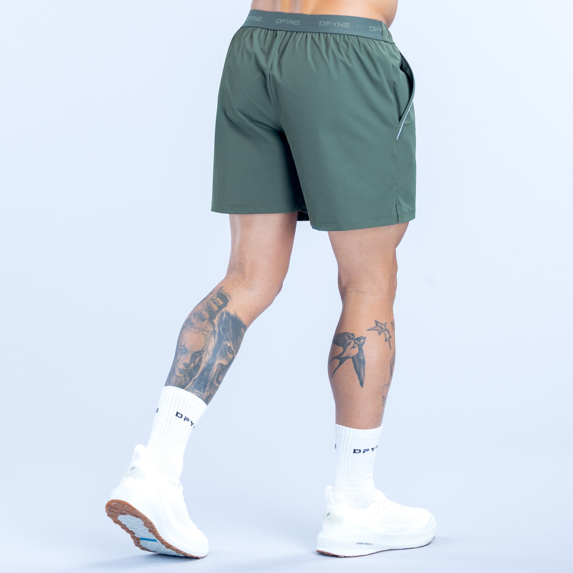 Alternative view of Charge Training Shorts | 6"