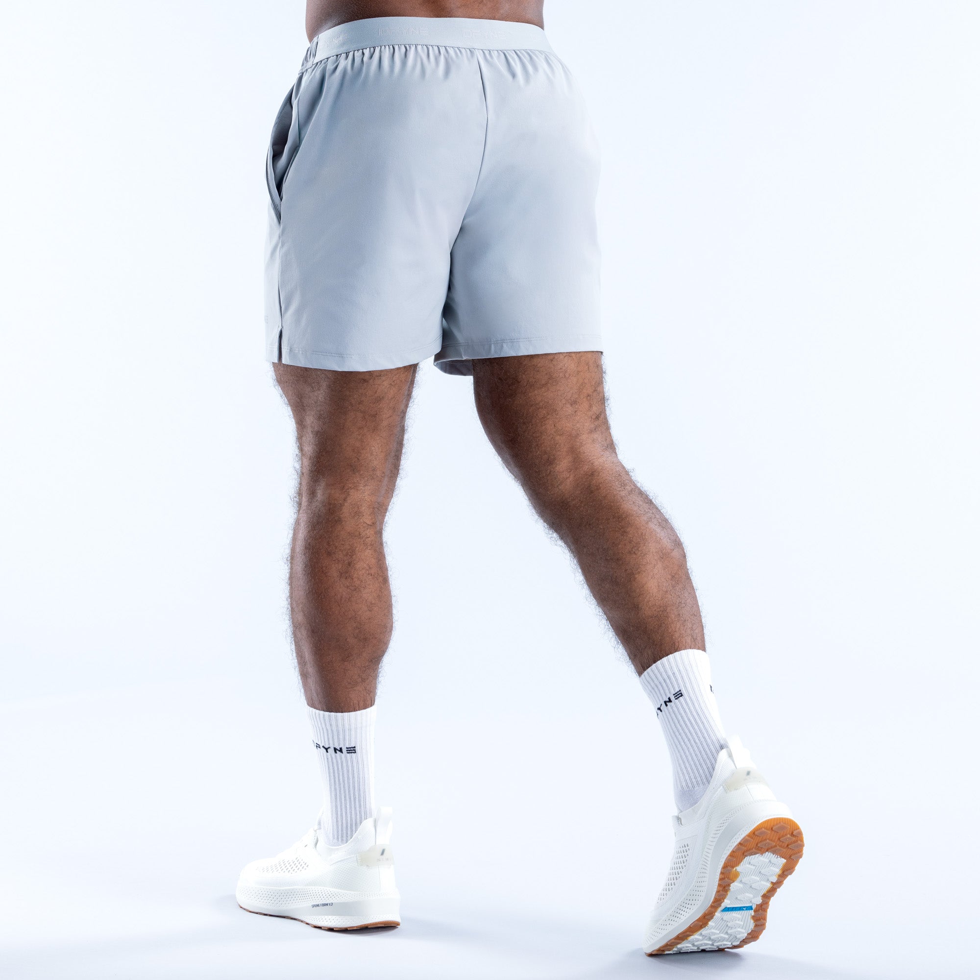 Alternative view of Charge Training Shorts | 6"