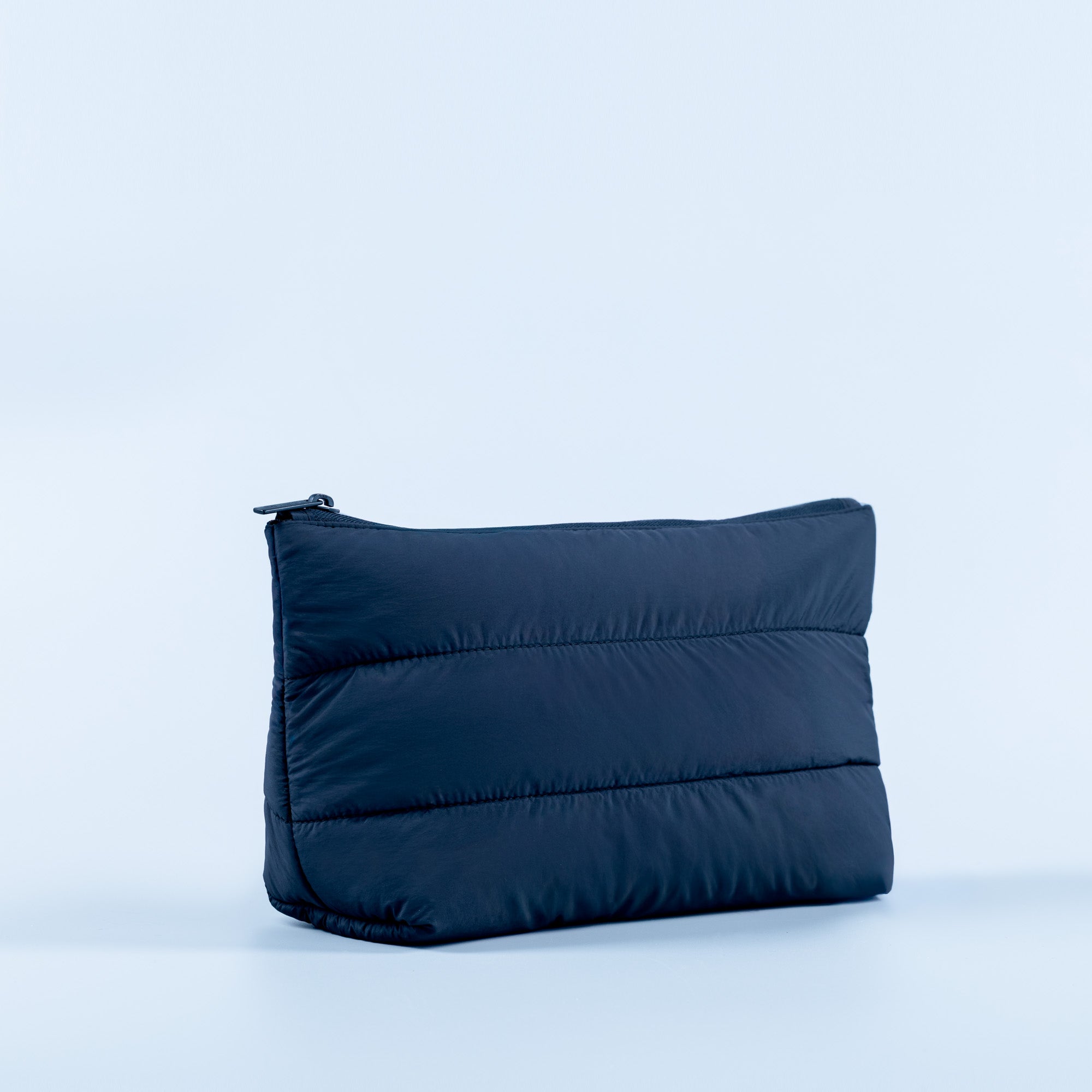 Alternative view of Essential Pouch